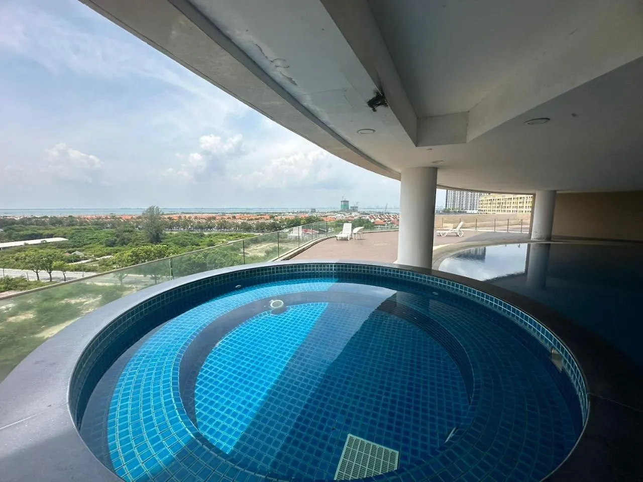 Apartment Luxury Suites 118 Island Plaza Tanjung Tokong Malaysia